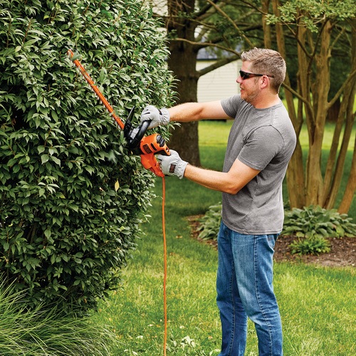 Black and Decker - 22 in Electric Hedge Trimmer - BEHT350