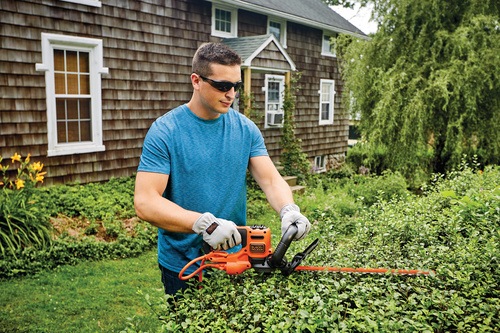 Black and Decker - 22 in Electric Hedge Trimmer - BEHT350