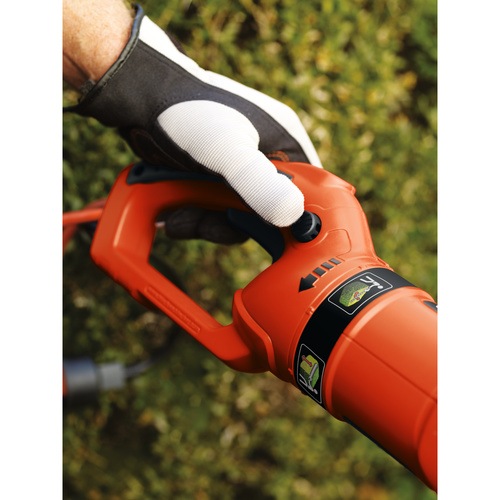 Black and Decker - 24 inch Hedge Trimmer with Rotating Handle - HH2455