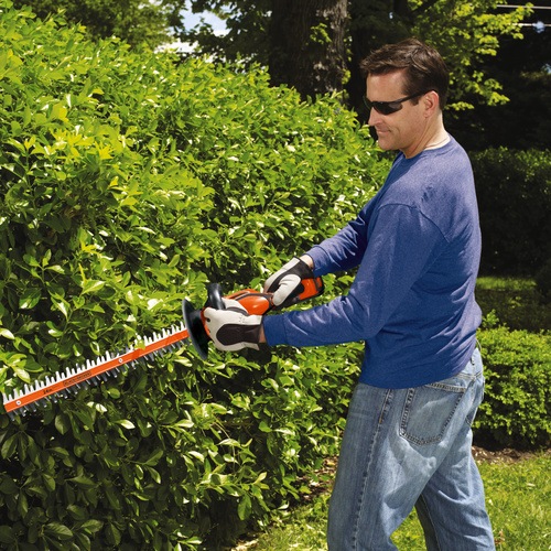 40V MAX* Lithium 24 in. Hedge Trimmer LHT2436 BLACK+DECKER