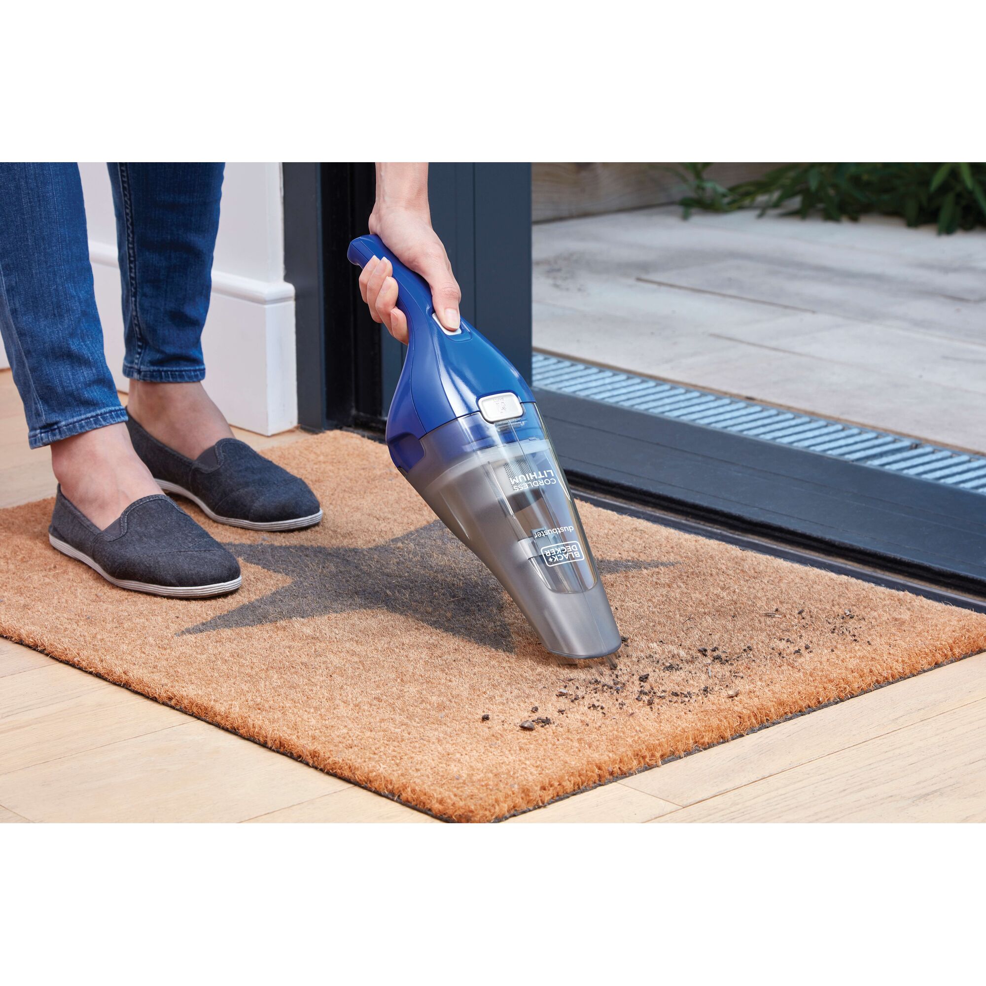 dustbuster® QuickClean™ Cordless Hand Vacuum | BLACK+DECKER