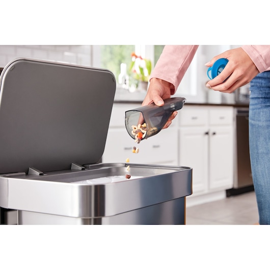 dustbuster® AdvancedClean™ Slim Cordless Handheld Vacuum