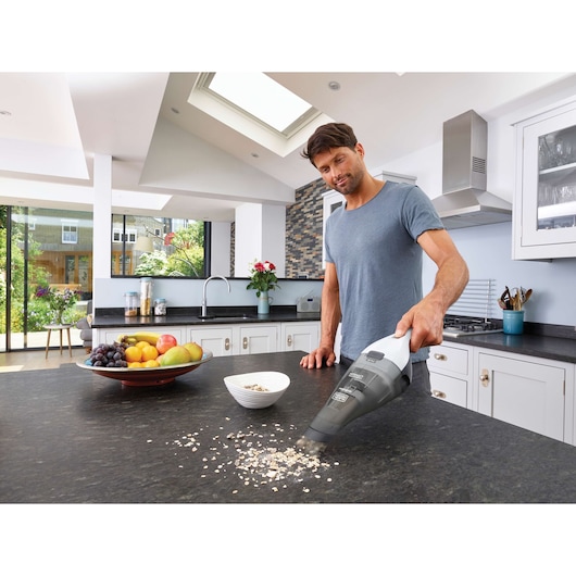 dustbuster® QuickClean™ Cordless Hand Vacuum