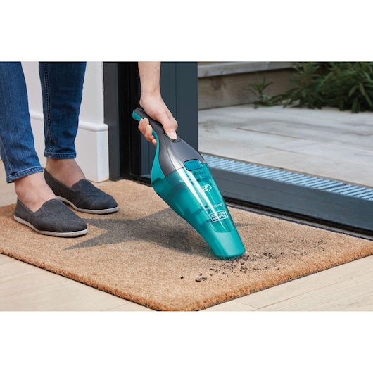 dustbuster® Wet/Dry Hand Vacuum (Blue)