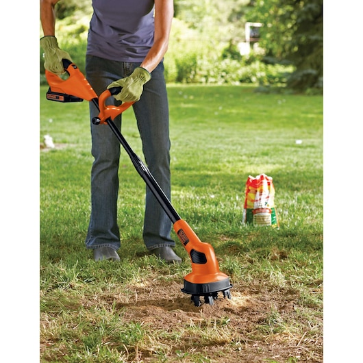 20V MAX* Cordless Garden Cultivator