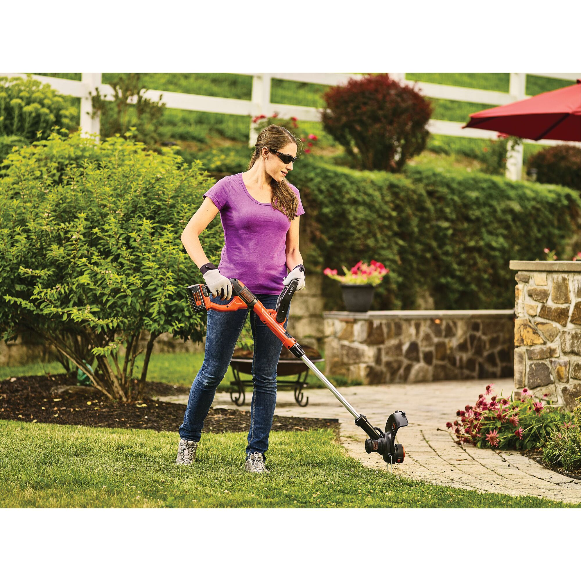 40V MAX* Cordless String Trimmer | BLACK+DECKER
