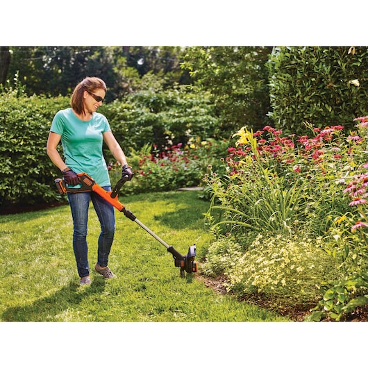 20V MAX* EASYFEED™ String Trimmer/Edger + 2 Lithium-Ion Batteries