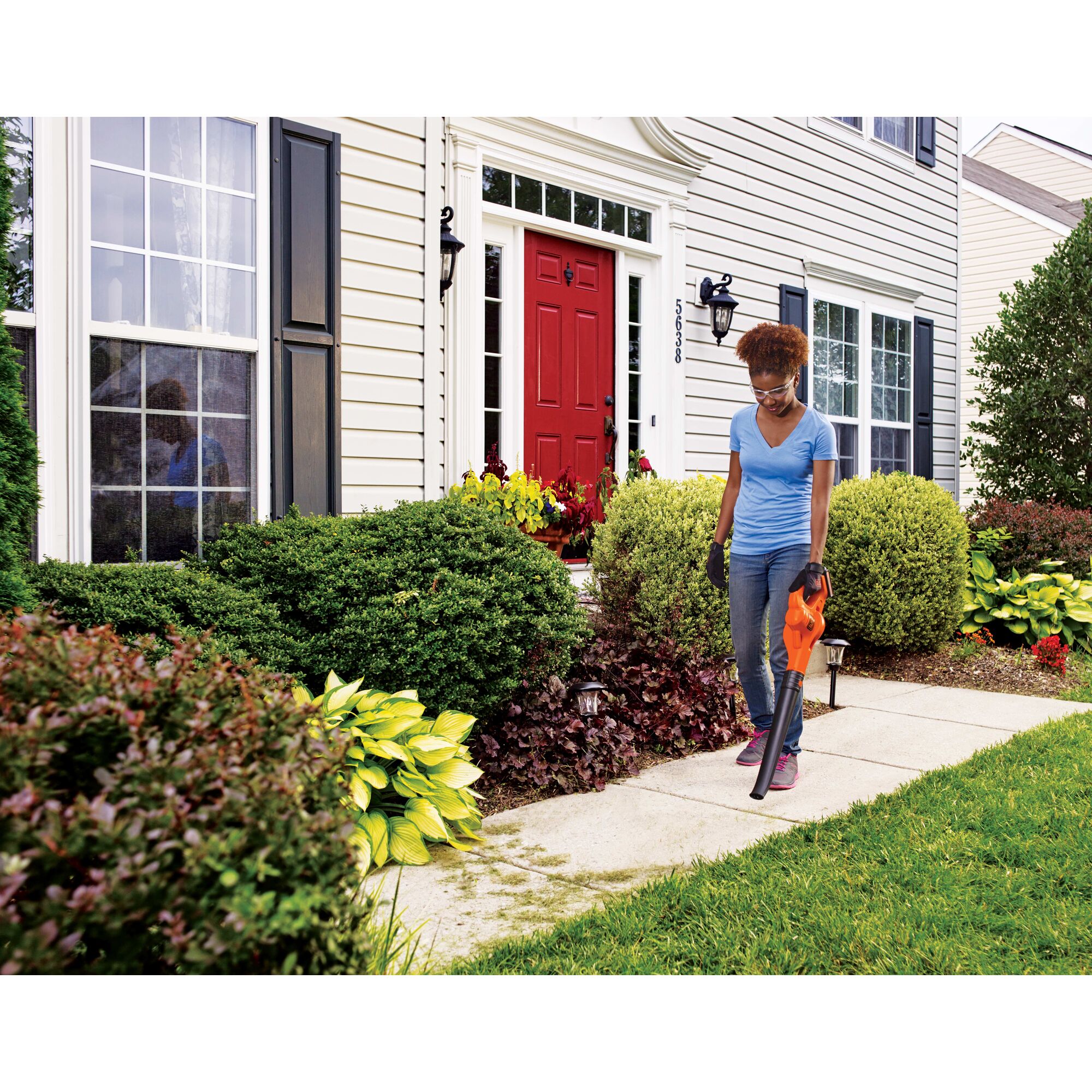 20V MAX Lithium Sweeper BLACK DECKER